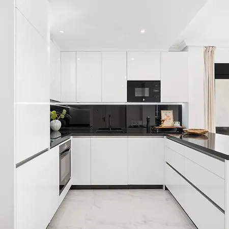 La Maestranza - Luxury Renovated Apartment Marbella